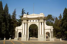 我国73所纯211大学“分类排名”，苏大位列第二档，海大沦为末流图片