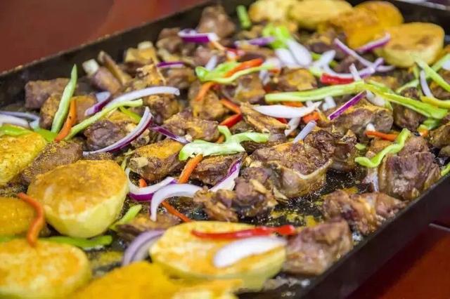 从一碗牛肉面开始，解锁初冬金昌的一日漫游