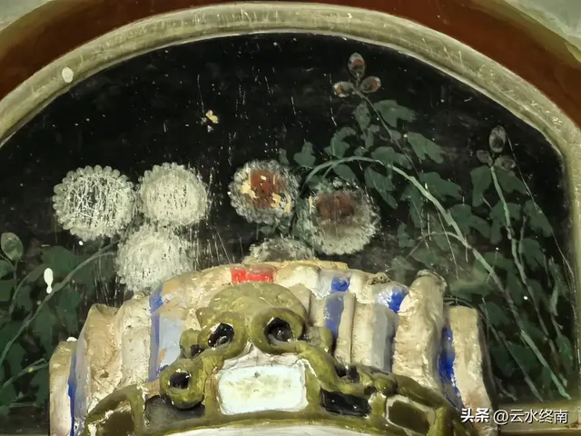 邱祖驻足的青崖洞“低头吸腹夹破头”：除了洞连洞还有“一线天”