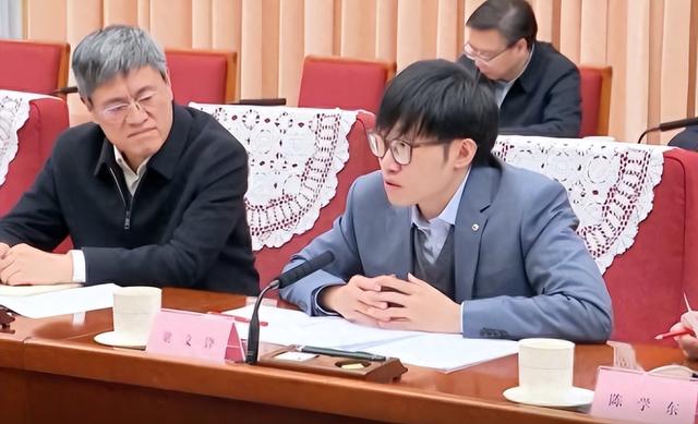 200万成本打造全球顶流！Deepseek登上自然杂志，到底赢得了什么