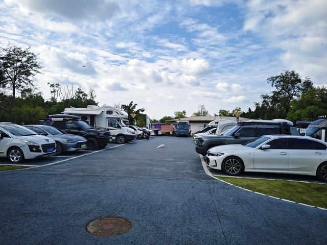 南行漫记：离开南充走G318到达遂宁，驻车圣莲岛营地