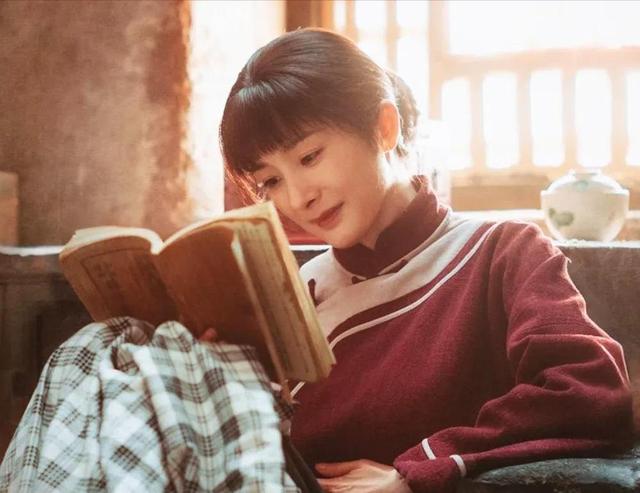 离婚7年后，39岁杨幂高调官宣喜讯，没给前夫刘恺威留一丝情面