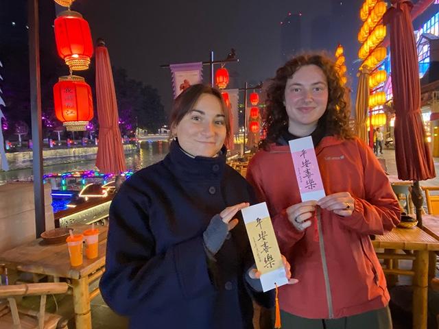 夜泊锦江听古今 国际主播网红解锁“天府浪漫”