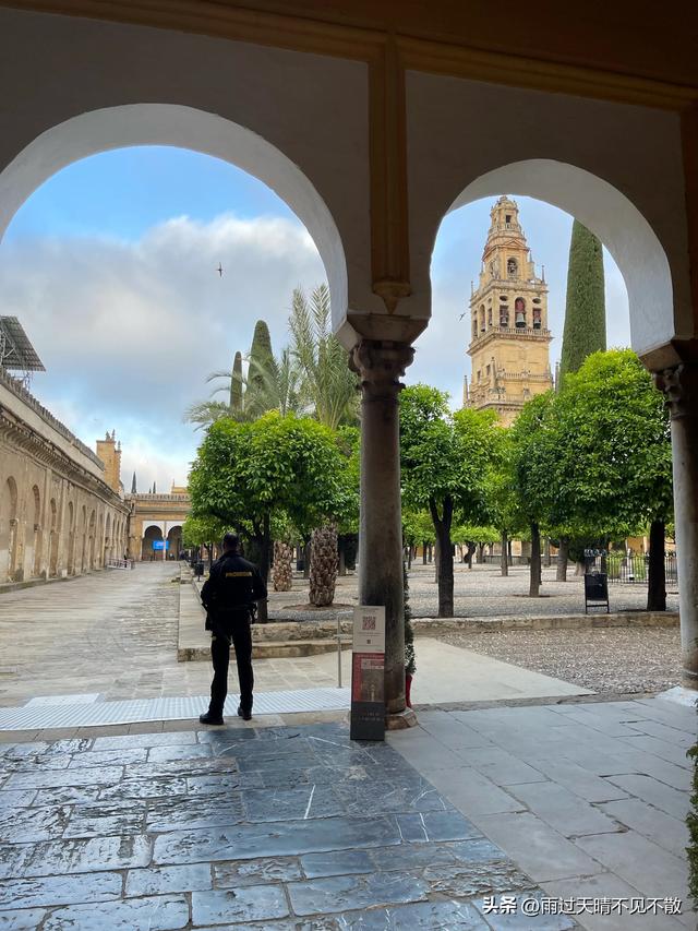免费参观世界上唯一一座清真寺大教堂Cordoba 西班牙