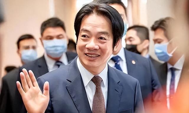 董军在人民大会堂表态后，特朗普对台湾下重手，统一或提前到来