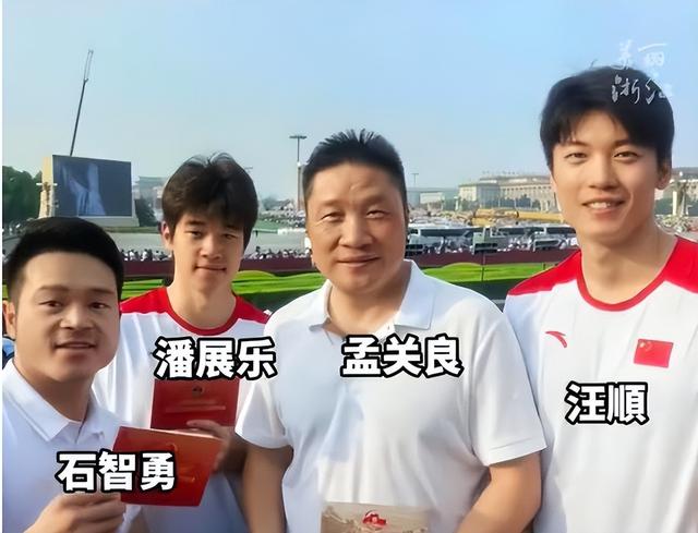 37岁马龙受邀观礼九三阅兵，座位暴露体坛地位， 夏露当初没看走眼