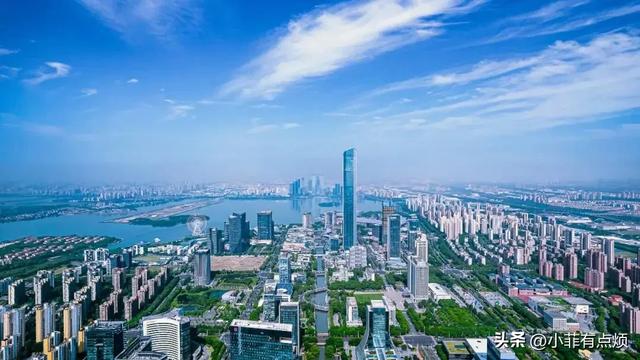 德国和江苏同为8000多万人，德国创造4.66万亿GDP，江苏令人意外