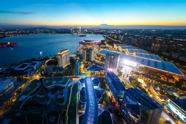 《新华财经》关注！三湖联动绘就全域新景，“非凡园区”亮出文旅新名片！