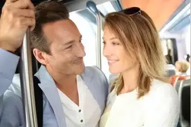 五六十岁的男人都喜欢多少岁的女人？心理学家是这样回答的图片