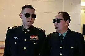 一等功臣杜富国，全军最年轻的二级军士长，距离退休只差一步图片