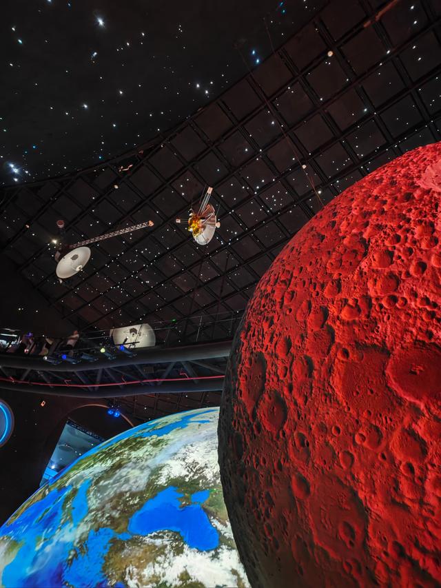 鹏少眼中的上海：亮点确实多，但也有槽点