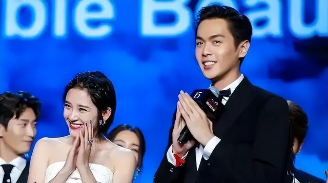 别丢人现眼了！明星夫妻圈钱上800个综艺，那点破事全国都看腻了