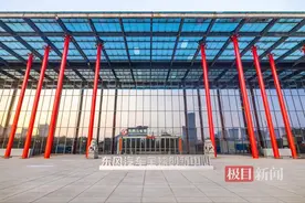 多款“武汉造”汽车集中亮相，市民购车最高再补贴6000元图片