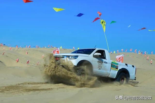 金色沙海 巅峰对决 博湖县冬季沙漠越野争霸赛激情四射