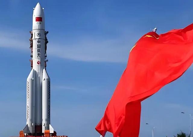 神二十遭遇“太空杀手”？杨利伟昔日噩梦成真，中国展示王牌后手