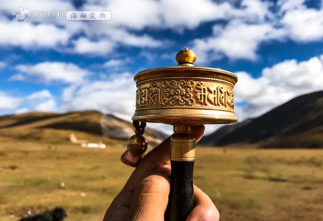 国庆逆向旅行！走进藏在川西深处的佛国圣地，找寻信仰的乌托邦！