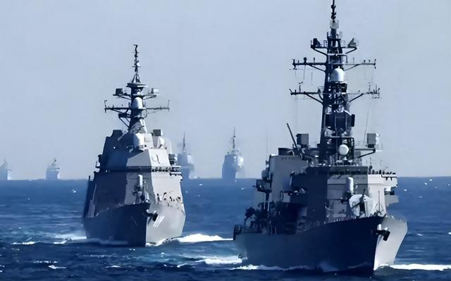 石破茂不装了？日媒曝光重要消息，日本军舰私闯中国领海，遭解放军开炮警告？外交部回应毫不留情