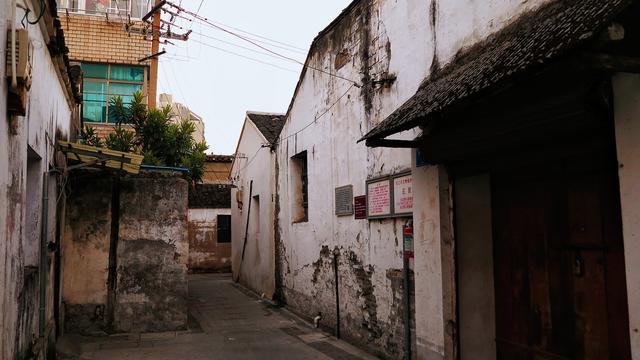 盛泽镇：吴江第一镇，中国百强镇前十，城建规模超过60%以上县城