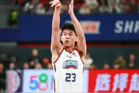 林葳入选知名选秀网站25届NBA新秀候选，球探报告称其为稳定射手，预计选秀顺位次轮或落选图片