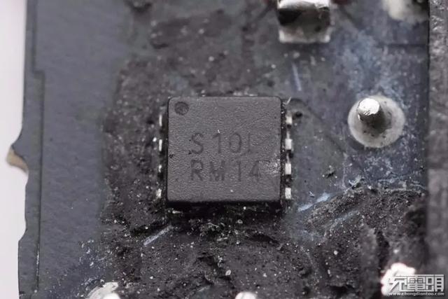 苹果40W动态快充登场，一览往年苹果PD快充低压MOS用料