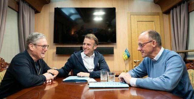 马克龙受了奇耻大辱，转头对中国提出两个请求，特朗普紧急摊牌