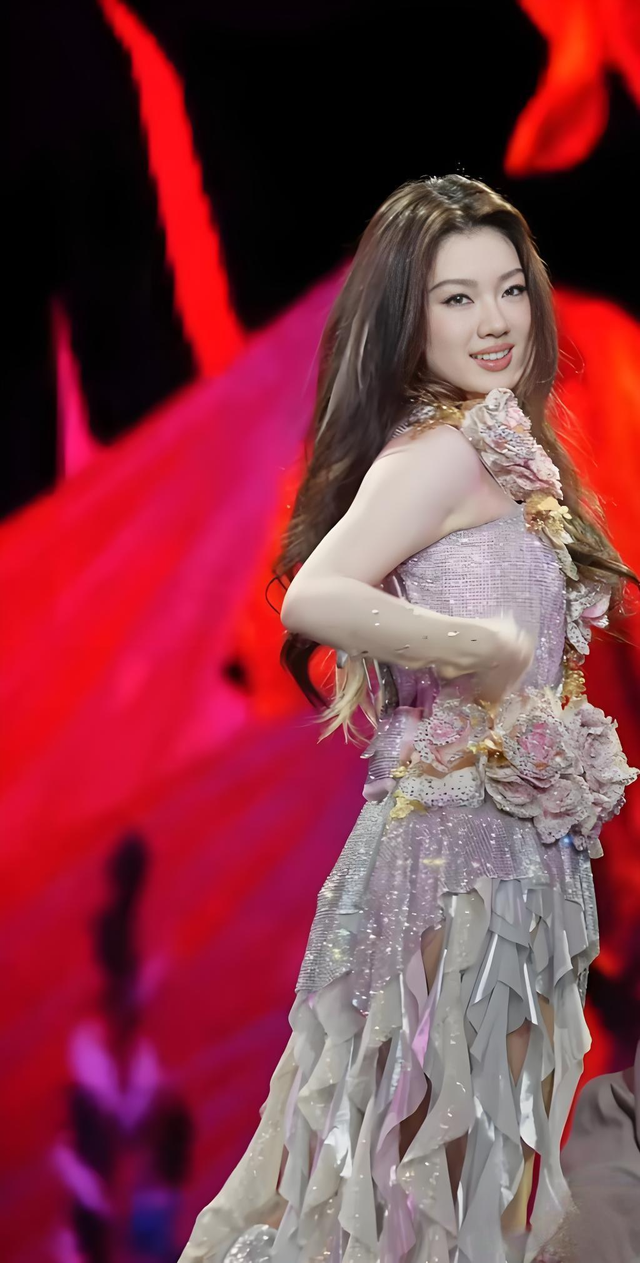 摄影师绝了！必须加鸡腿，这也太美了吧！