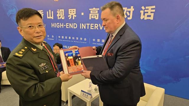普京一锤定音，中俄统一战线，亲侄女带人赴北京，美国也来人了