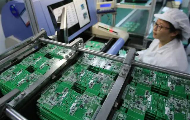 吃中国饭砸中国碗！安氏半导体70%靠中国加工，转头却诋毁污蔑咱