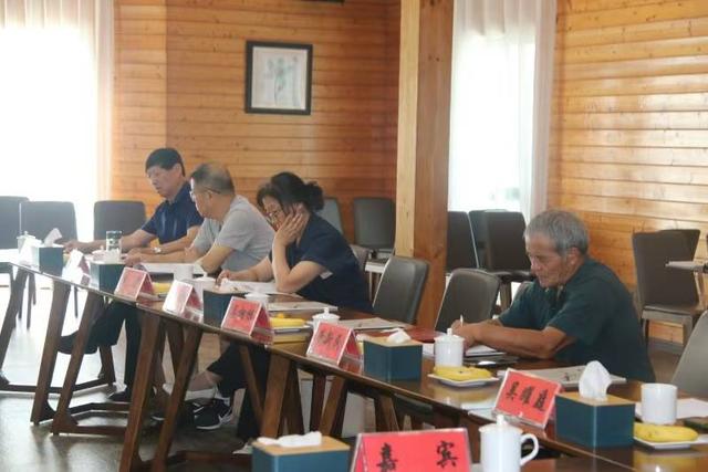 盐城市大丰区荷兰花海文化传播交流中心秋季工作会议召开