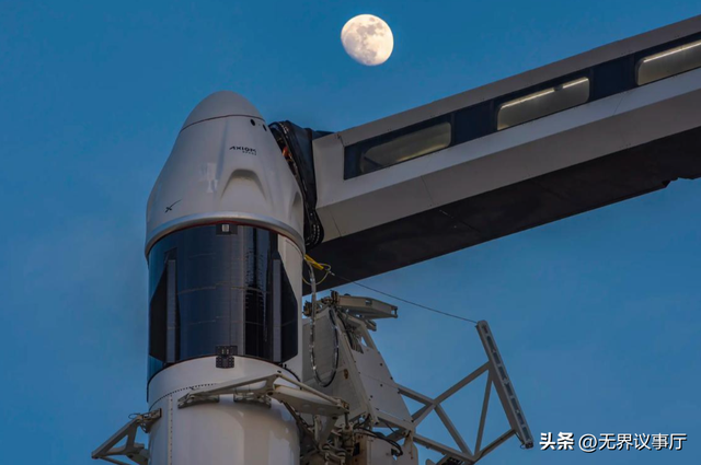 SpaceX 月球合同面临竞争，马斯克怒怼达菲笨蛋，NASA 权力博弈浮现
