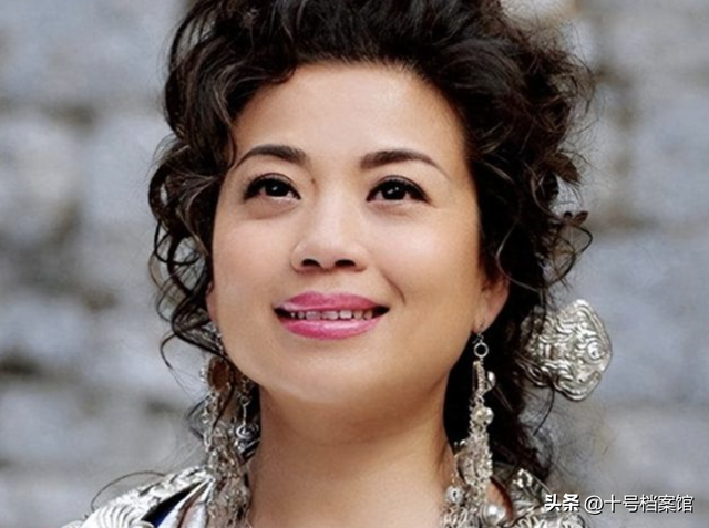 世上没有后悔药，57岁不婚不育靠"男闺蜜"陪伴的张也，原形毕露了