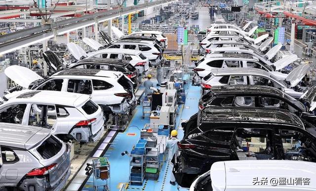 中方发出最后通牒后	，不到24小时，中日舰艇正面交锋，石破茂警告