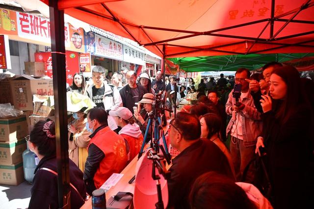 没景点没资源！三小城凭啥从“网红” 变 “长红”？