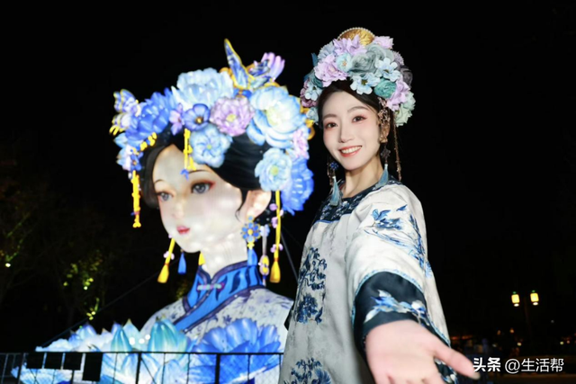 大明湖畔的“夏雨荷”要搬家了！转为长期景观与超然楼共同亮灯