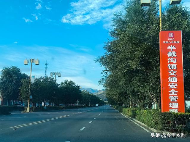 用图片记录乡村：新疆奇台半截沟镇，一个藏着“瑞士风光”的地方