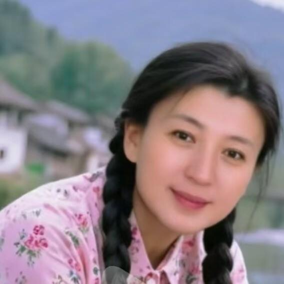 今晚 闫学晶在朋友圈真诚道歉！朋友们积极鼓励