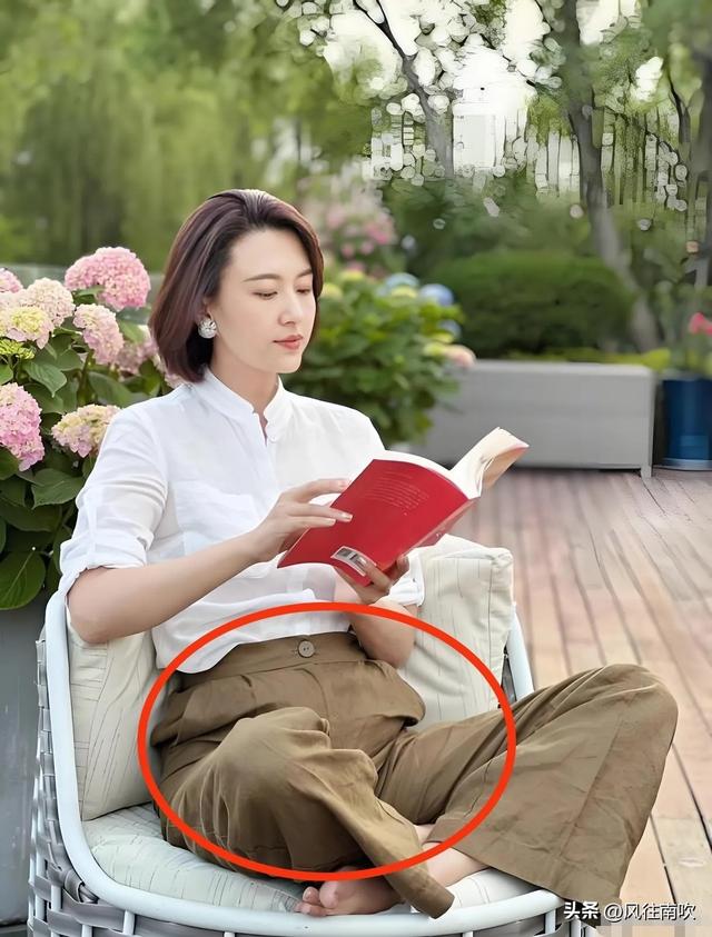 央视前主持张蕾的一组紧身衣衣照片，照出了娱乐圈恶臭的另一面