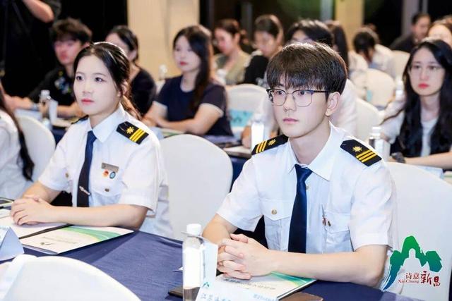 新昌文旅首进高校，邀“宁”国庆中秋游新昌
