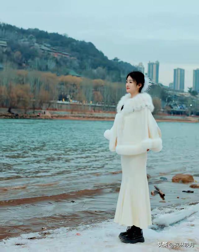 甘肃兰州一校花清雅温婉，堪称金城俏佳人，美得让人怦然心动