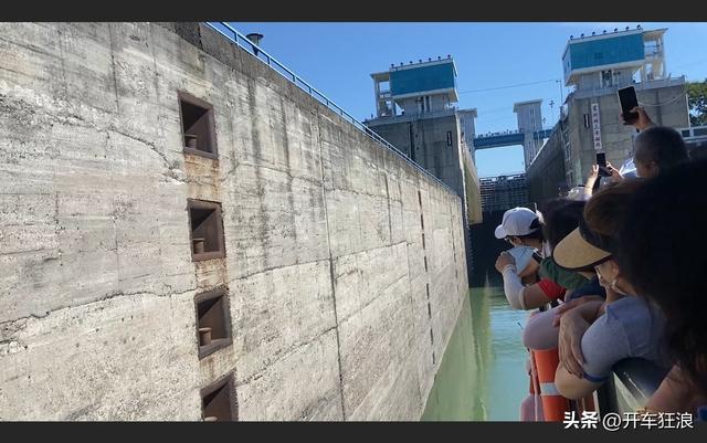 公交船游三峡，最有烟火气的游玩攻略
