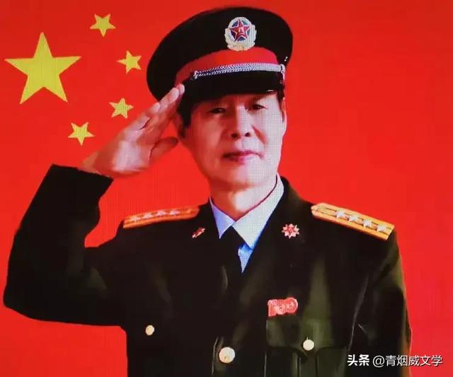 重阳登高赏长城秋色