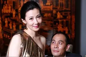 当年张光北演吕布时，被女导演骂：一个大男人，连耍流氓都不会！图片