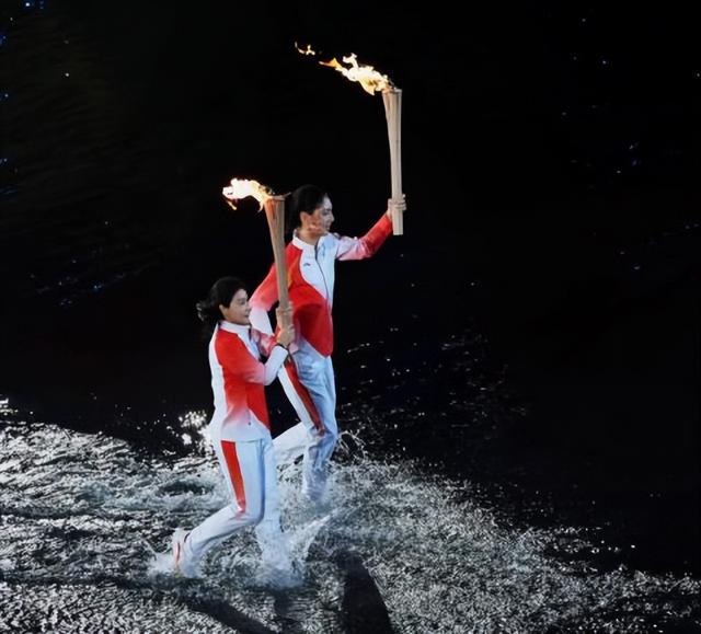 央视对郭晶晶的称呼变了，三字之差释放强烈信号，霍震霆全说对了