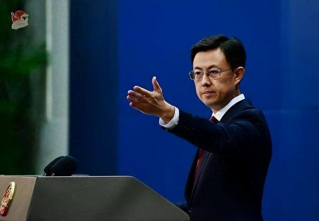 印尼总统看完阅兵，决定将他们拖了30年，价值5800亿的项目给中国