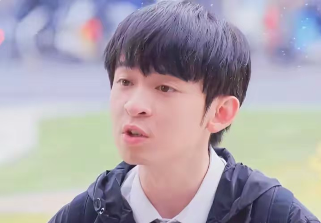 收手吧，“资本家的丑孩子”，没颜值没本事，就别出来祸害观众了