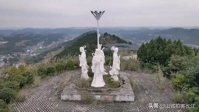 四川神秘景区，砸下31亿复刻“兵马俑”，为何杂草丛生无人问津？