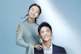 张佳宁第一次和舅舅张晓龙 拍杂志，舅舅和外甥女 ，私藏浪漫 ！图片