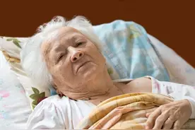 一万人中，能有多少人活到80岁？活到多少岁算长寿？告诉你大实话图片