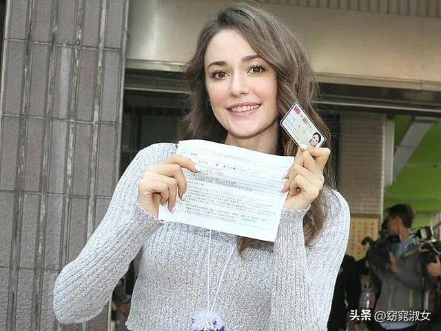 乌克兰最美体操冠军，放弃国籍做中国媳妇，37岁生二胎仍似少女
