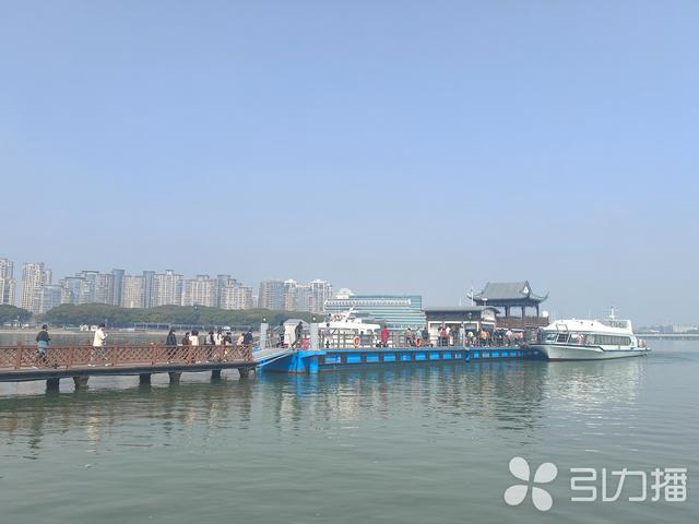 出发！在苏州金鸡湖边独享晨间浪漫